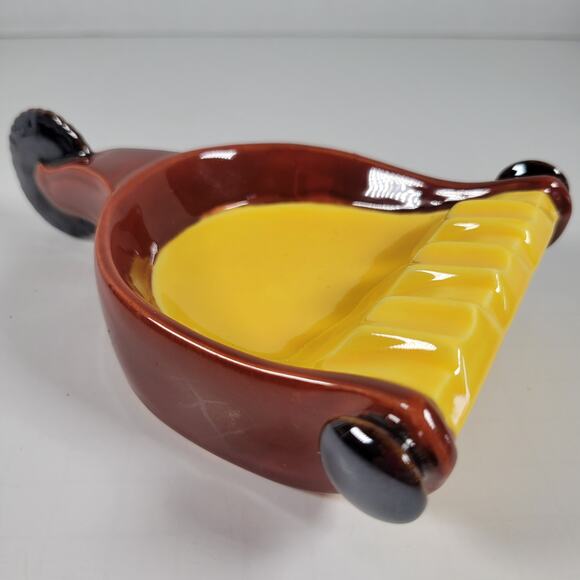 Vintage Yellow and Brown Spur Ashtray with Handle, Mid-Century Modern Farmhouse - Picture 13 of 15